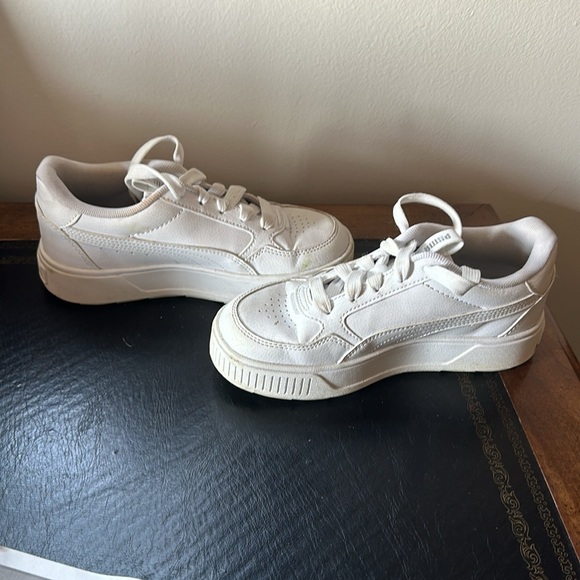 White Puma Sneakers - Picture 5 of 8